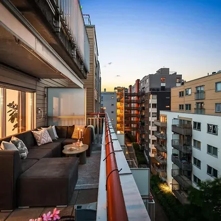 Dinbnb L Unbeatable Location L Priv Rooftop L Self Check-in アパート