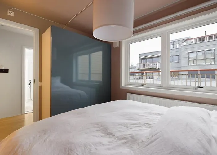 Lägenhet Dinbnb L Unbeatable Location L Priv Rooftop L Self Check-in