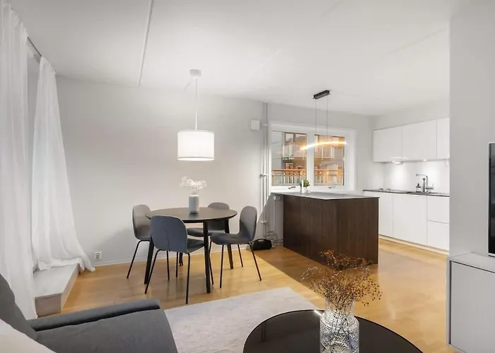 Dinbnb L Unbeatable Location L Priv Rooftop L Self Check-in Lägenhet *