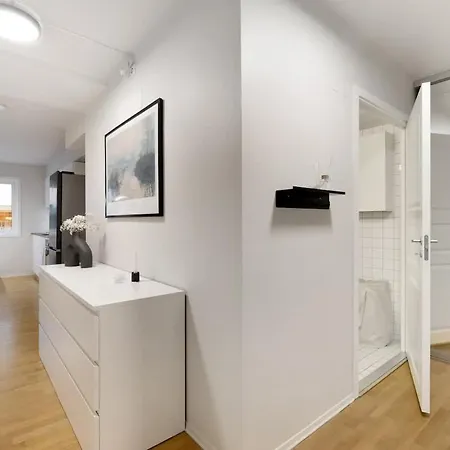 アパート Dinbnb L Unbeatable Location L Priv Rooftop L Self Check-in オスロ