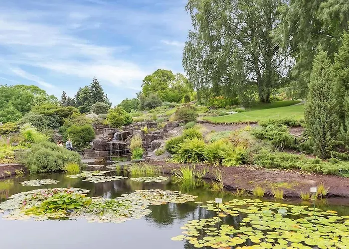 דירה Dinbnb L Unbeatable Location L Priv Rooftop L Self Check-in *